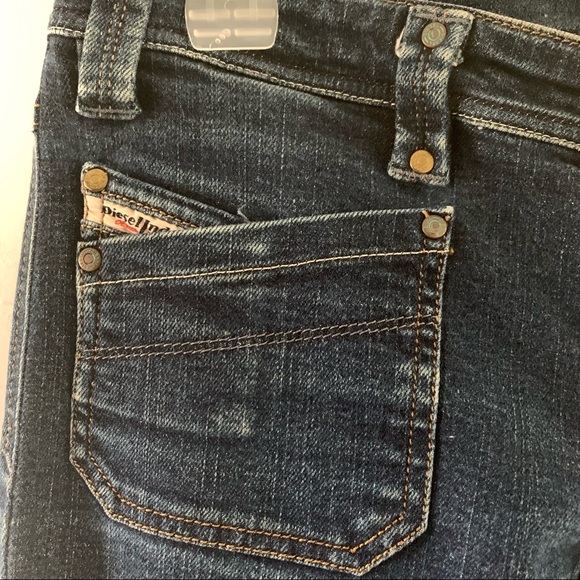 Diesel Jeans Straight Leg Dark Wash Size 29 - Picture 3 of 7